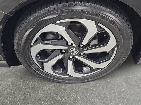 Used 2017 Honda Accord EX-L image 32