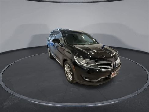 Used 2017 Lincoln MKX Reserve w/ Lincoln MKX Climate Package image 2