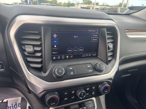 Used 2023 GMC Acadia SLE w/ Driver Convenience Package FWD image 13
