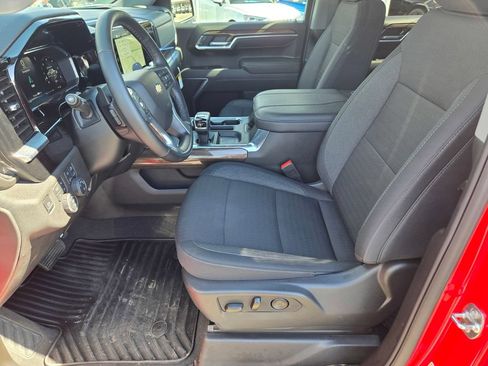 Certified 2026 Chevrolet Silverado 1500 LT w/ Z71 Off-Road Package AWD/4WD image 11