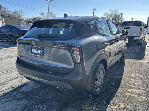 Used 2025 Nissan Kicks S image 8