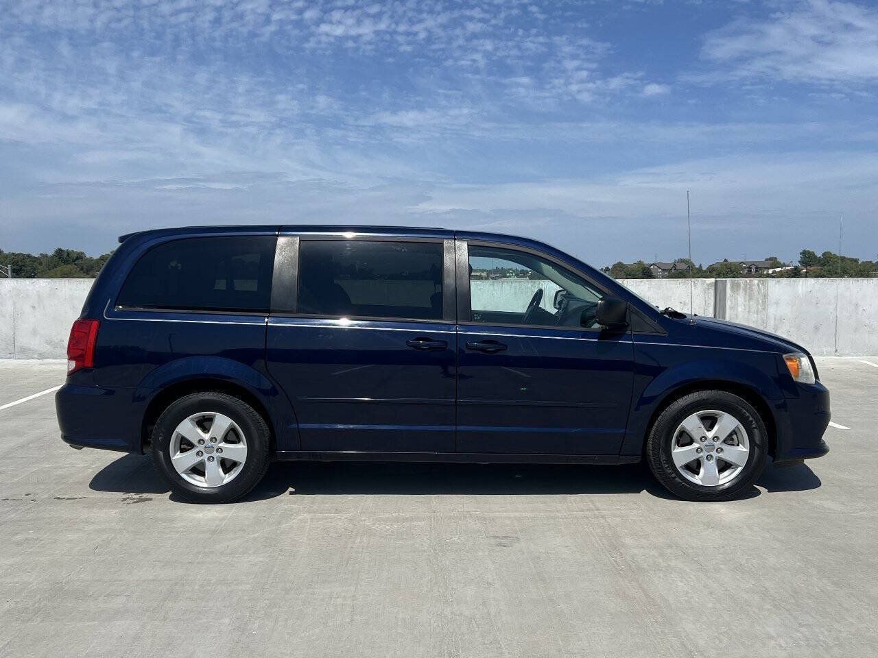 Used 2013 Dodge Grand Caravan SE FWD image 7