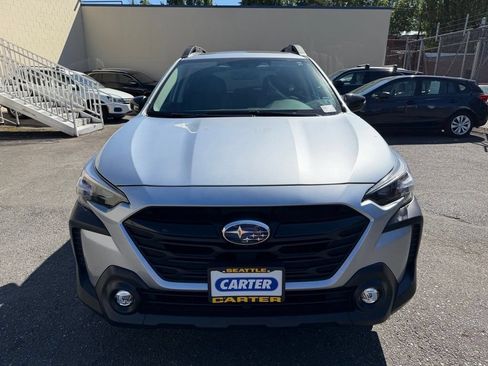 Used 2025 Subaru Outback Onyx Edition XT AWD/4WD image 2