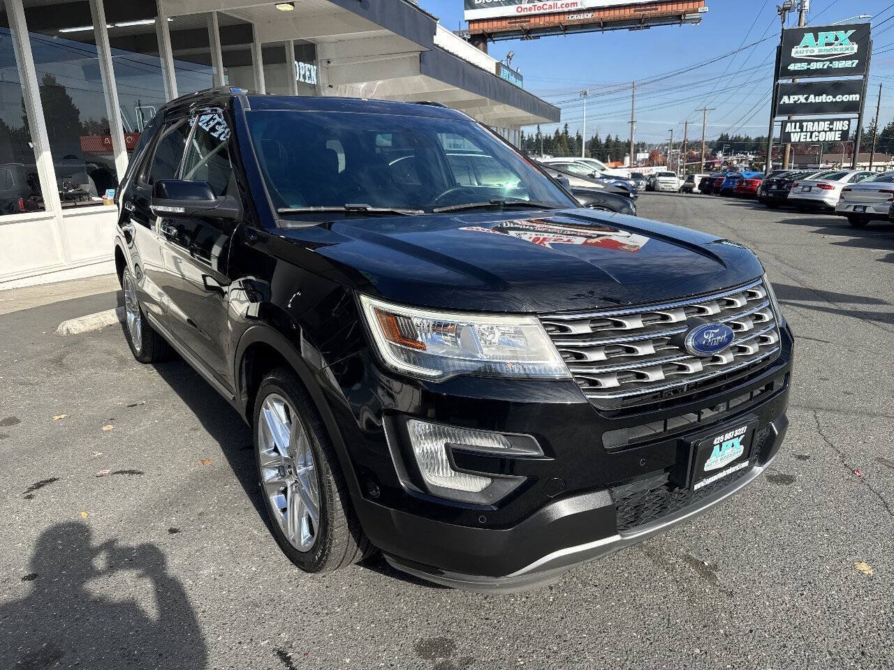 Used 2016 Ford Explorer Limited w/ Equipment Group 301A AWD/4WD image 12