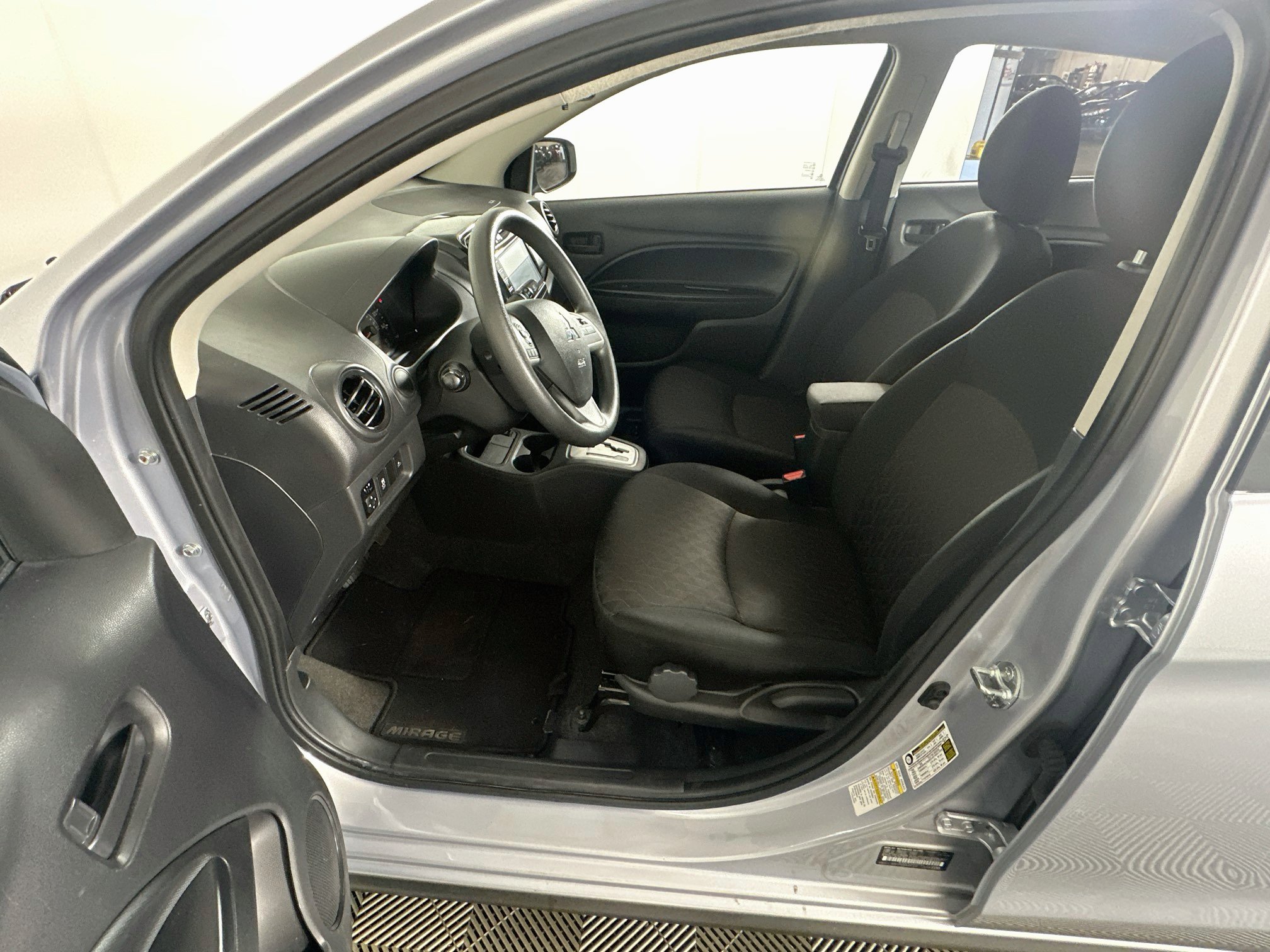 Used 2024 Mitsubishi Mirage ES FWD image 13