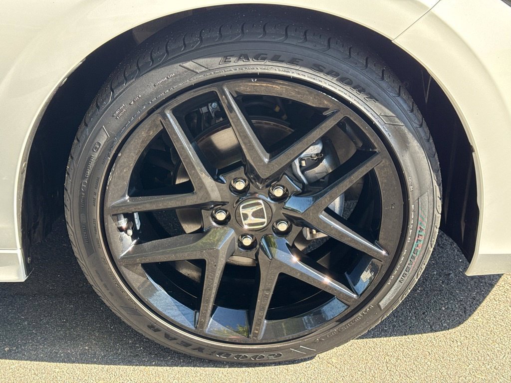 Used 2023 Honda Civic Sport image 9