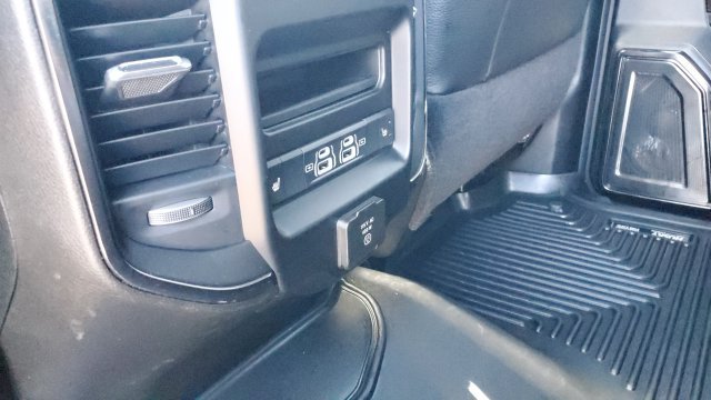 Used 2025 RAM 3500 Limited AWD/4WD image 26