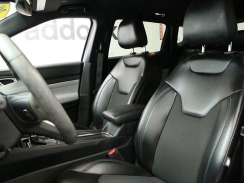 Used 2023 Jeep Compass Latitude w/ Convenience Group AWD/4WD image 29