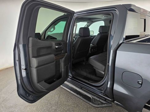 Used 2019 Chevrolet Silverado 1500 LT Trail Boss AWD/4WD image 15