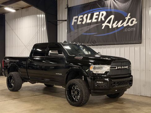 Used 2020 RAM 2500 Laramie AWD/4WD image 1