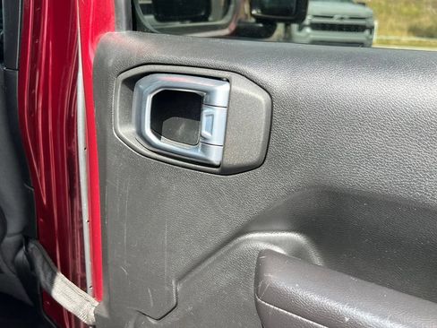 Used 2021 Jeep Gladiator Mojave AWD/4WD image 20
