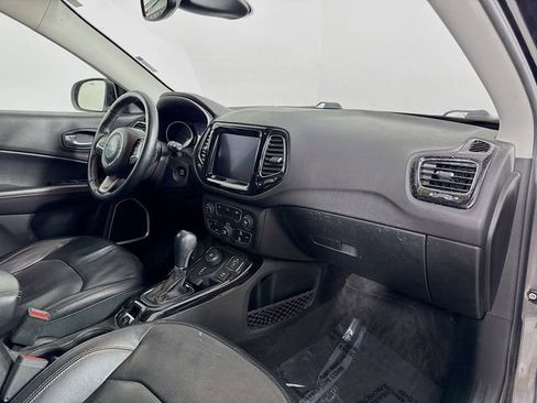 Used 2018 Jeep Compass Limited w/ Navigation Group image 27