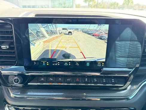 Used 2023 Chevrolet Silverado 1500 ZR2 w/ Technology Package image 27