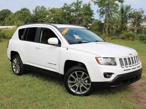 Used 2016 Jeep Compass High Altitude AWD/4WD image 3