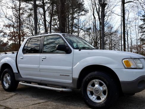 Used 2002 Ford Explorer Sport Trac 4x4 image 8