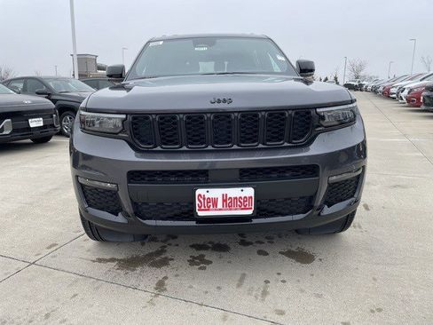 New 2025 Jeep Grand Cherokee L Limited image 9