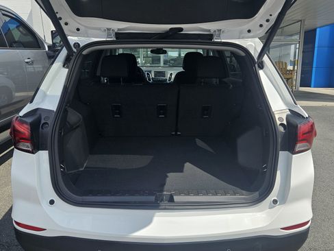 Used 2024 Chevrolet Equinox LT image 7