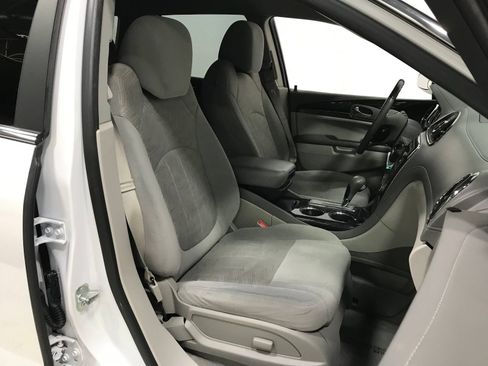 Used 2017 Buick Enclave Convenience FWD image 8