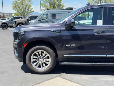 Used 2024 GMC Yukon XL SLT AWD/4WD image 7