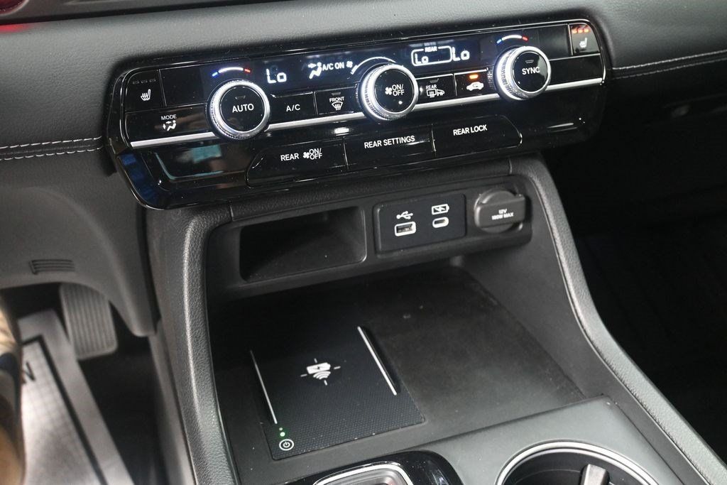 Used 2025 Honda Pilot Touring image 27