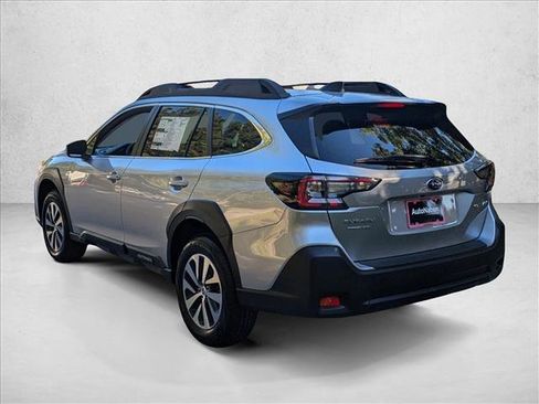 Certified 2025 Subaru Outback Premium image 9