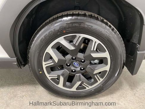 New 2025 Subaru Forester Premium image 8