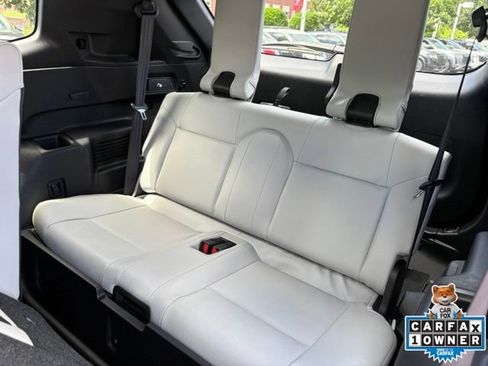 Used 2024 Mitsubishi Outlander SEL AWD/4WD image 23