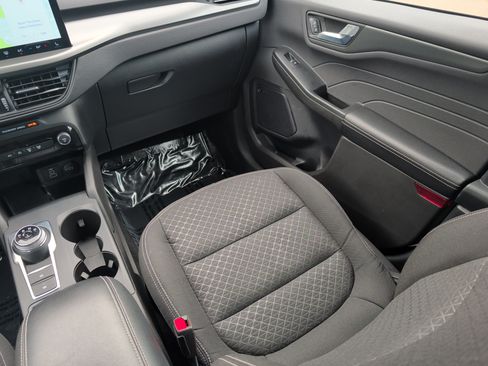 Used 2024 Ford Escape Active w/ Tech Pack #2 AWD/4WD image 11