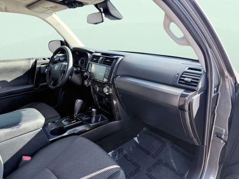 Used 2022 Toyota 4Runner TRD Off-Road image 54