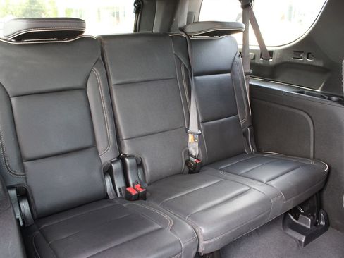 Used 2023 GMC Yukon XL SLT w/ SLT Premium Package AWD/4WD image 27