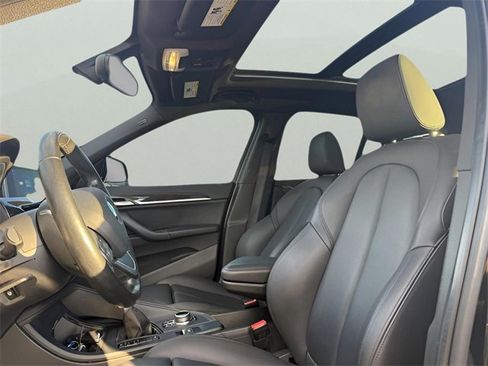 Used 2018 BMW X1 xDrive28i image 13