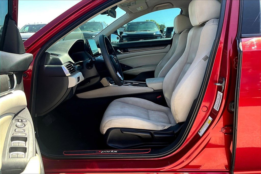 Used 2018 Honda Accord LX image 27