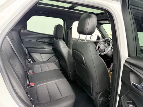 Used 2023 Chevrolet TrailBlazer RS w/ Sun and Liftgate Package image 24