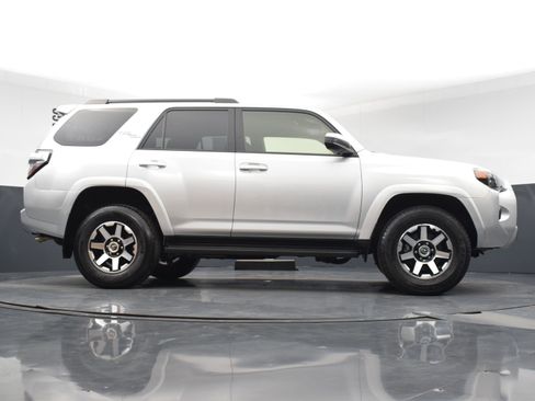 Used 2024 Toyota 4Runner TRD Off-Road image 29