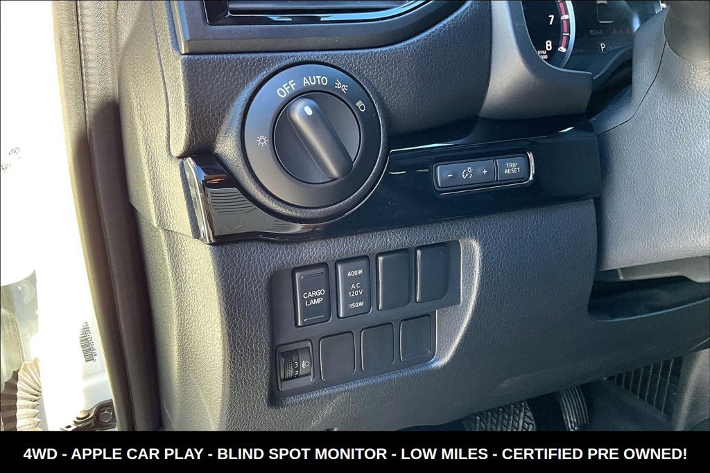 Certified 2024 Nissan Titan SV w/ SV Bronze Edition Package AWD/4WD image 13