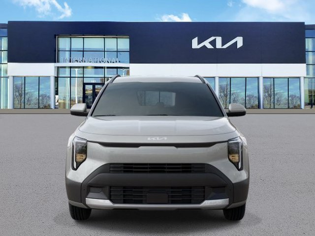 New 2027 Kia Niro LX FWD image 2