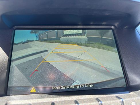 Used 2017 GMC Terrain SLE FWD image 16