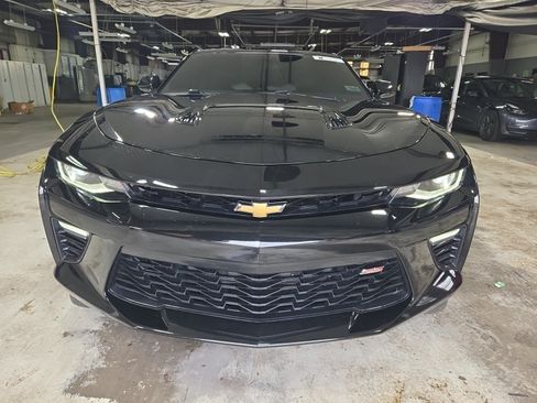 Used 2016 Chevrolet Camaro SS RWD image 5