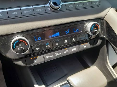 Used 2023 Hyundai Elantra SEL w/ Convenience Package FWD image 23
