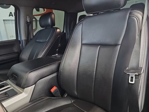 Used 2020 Ford F150 Lariat w/ Equipment Group 502A Luxury AWD/4WD image 38