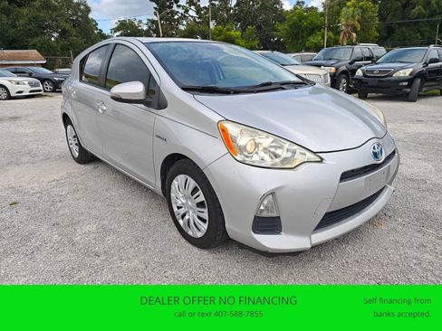 Used 2012 Toyota Prius C Two FWD image 7
