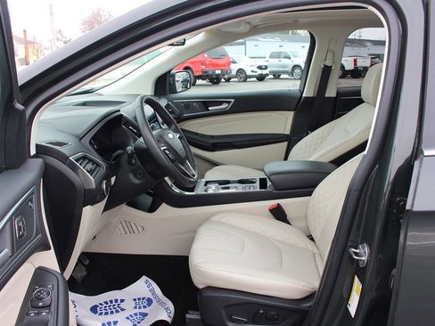 Used 2024 Ford Edge Titanium w/ Titanium Elite Package image 10