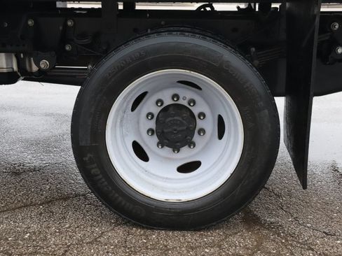 Used 2024 Ford F550 4x4 Crew Cab Super Duty image 52
