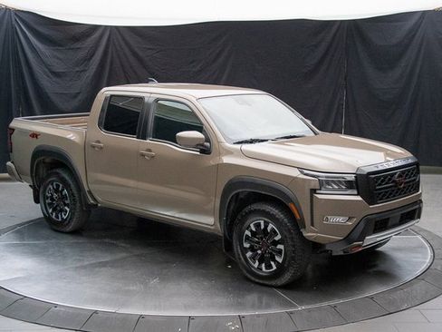 Used 2024 Nissan Frontier PRO-4X w/ Off-Road Protection Package image 2