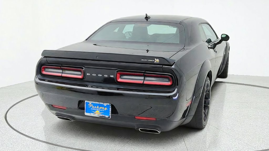 Used 2023 Dodge Challenger R/T Scat Pack RWD image 6