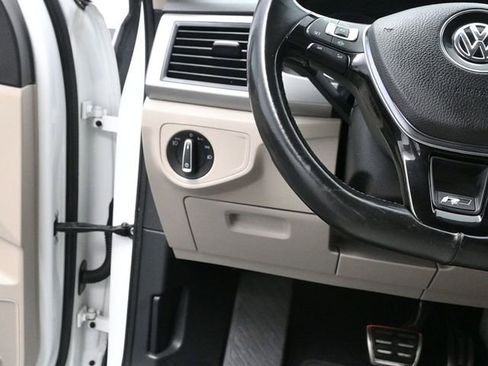 Used 2019 Volkswagen Atlas SE image 20