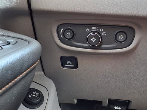 Used 2019 GMC Terrain SLT w/ Preferred Package image 21