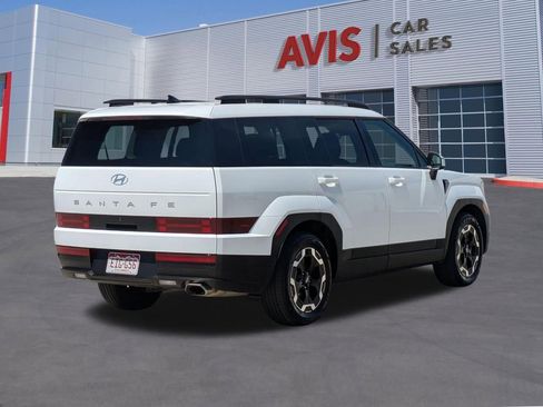 Used 2025 Hyundai Santa Fe SEL FWD image 6