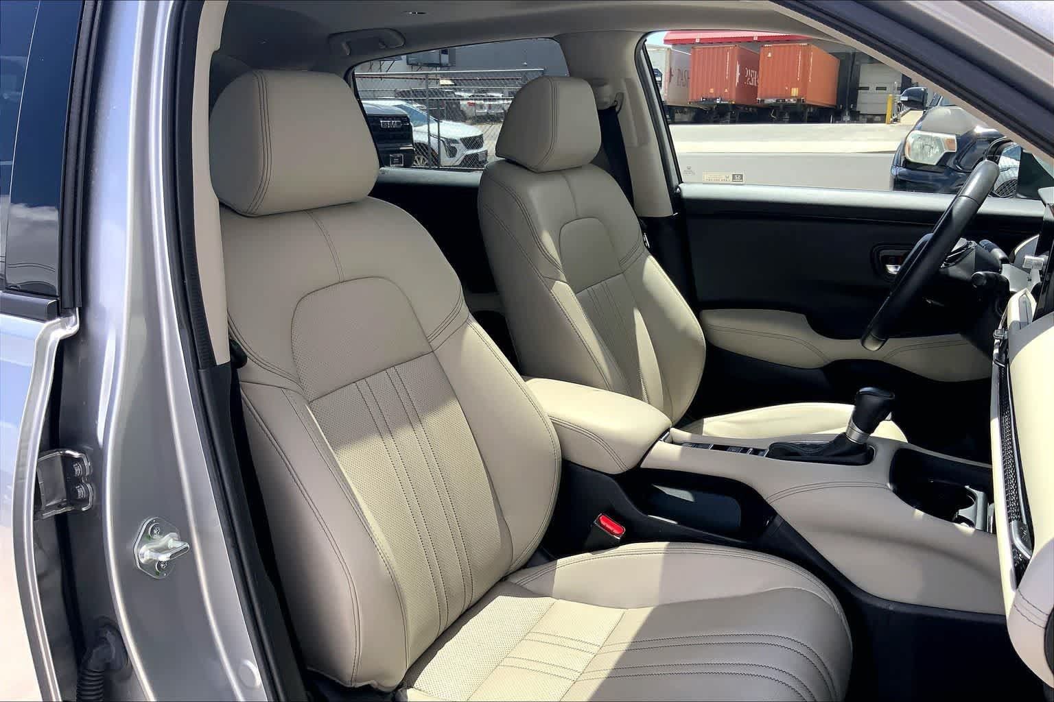 Used 2024 Honda HR-V EX-L image 13