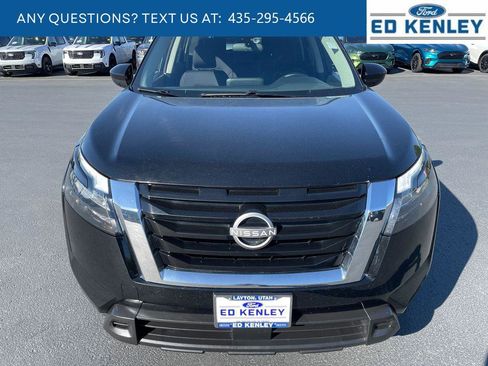 Used 2024 Nissan Pathfinder S AWD/4WD image 23